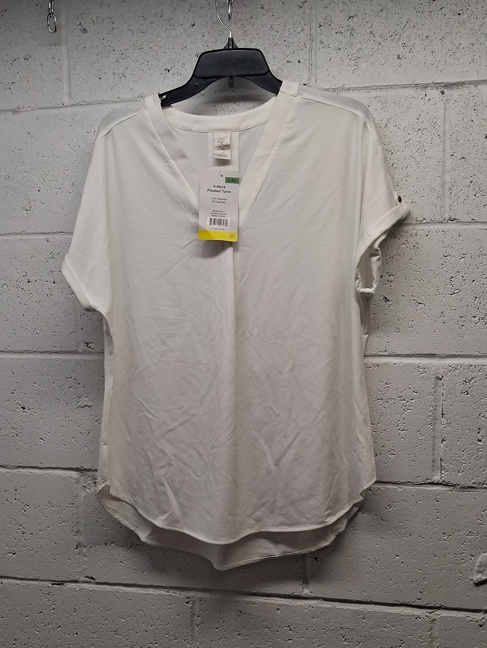 NWT Womens Lightweight White Pleated V-Neck Tunic